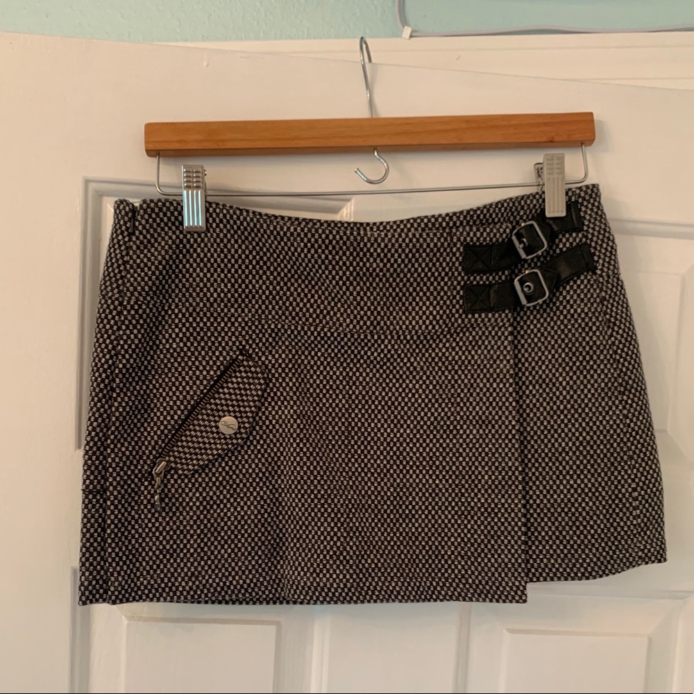 Vans mini skirt